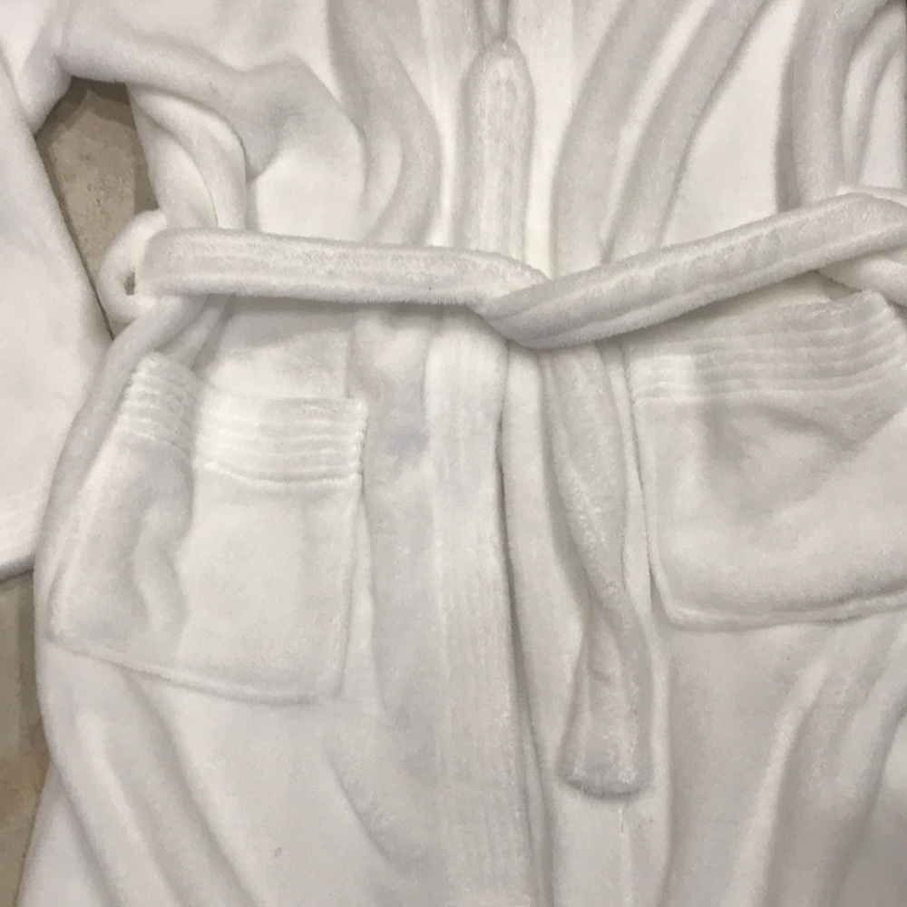 NWOT Robe - Picture 3 of 6